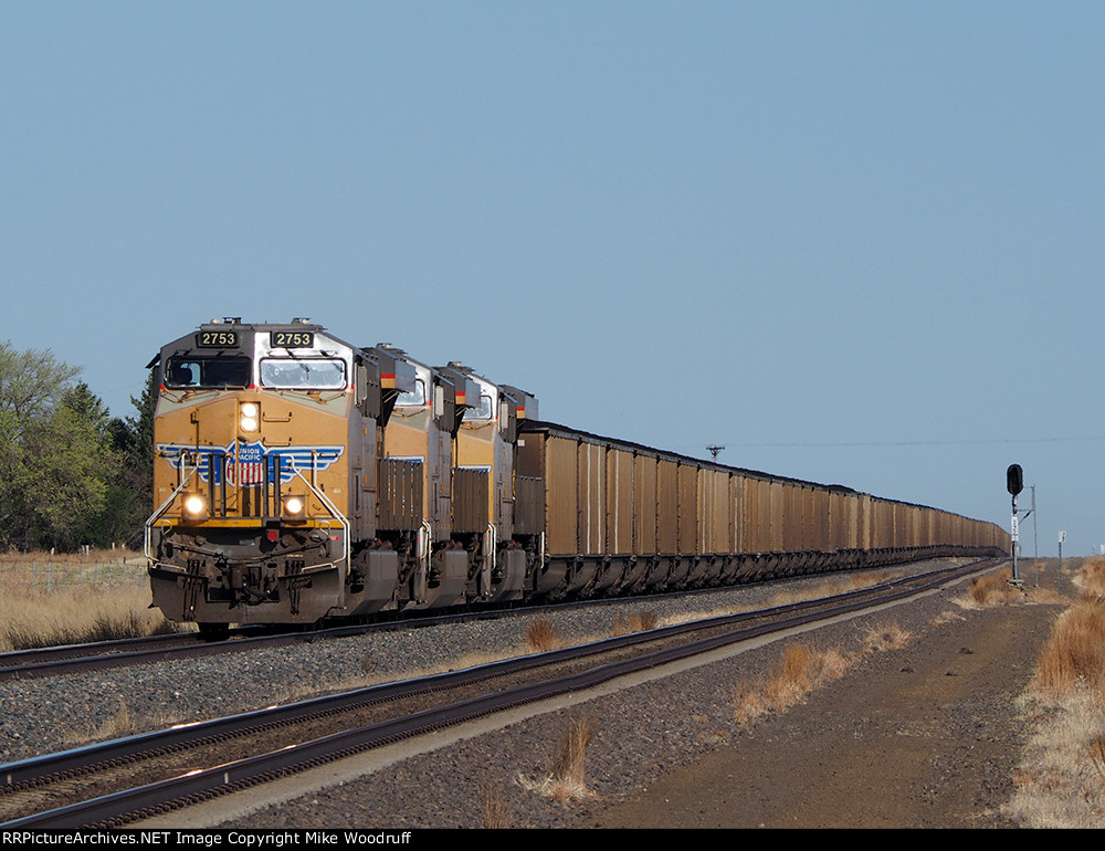 UP 2753